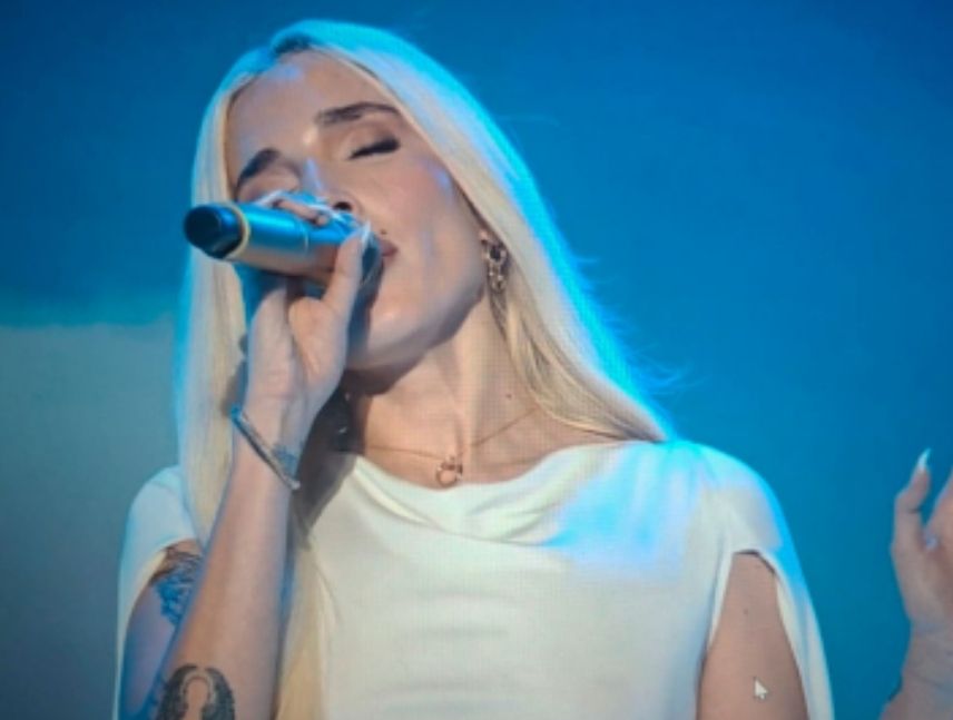 Elena Rose deslumbra en el Countdown Concert del Mundial