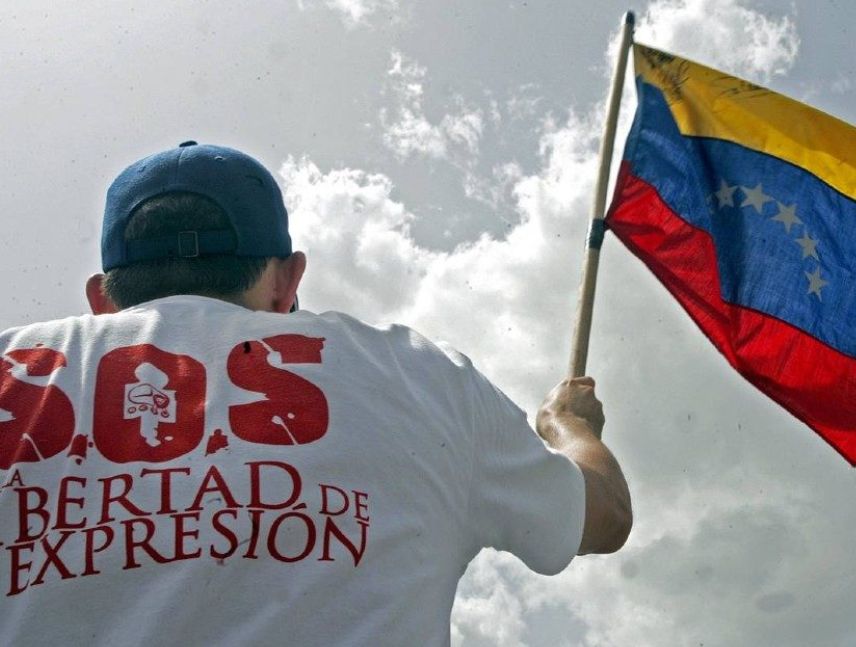 CNP exige libertad plena de seis periodistas
