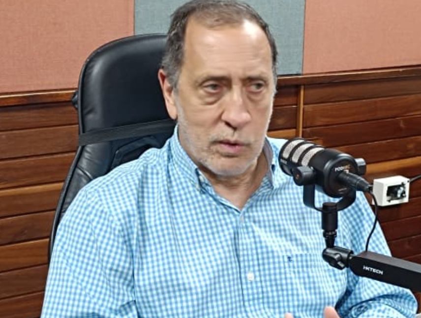 Economista Guerra cree pertinente debatir sobre una dolarización