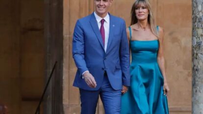 Tribunal envía a juicio a la esposa de Pedro Sánchez