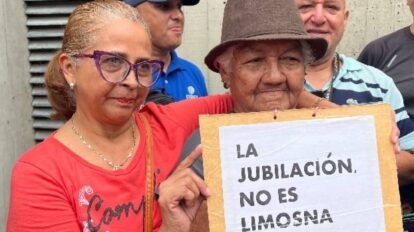 Jubilados de Cantv protestaron en varias partes del país