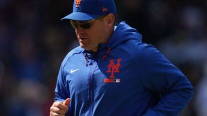 Carlos Mendoza es despedido de los Mets