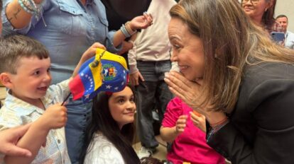 María Corina Machado se reúne con venezolanos en Oslo