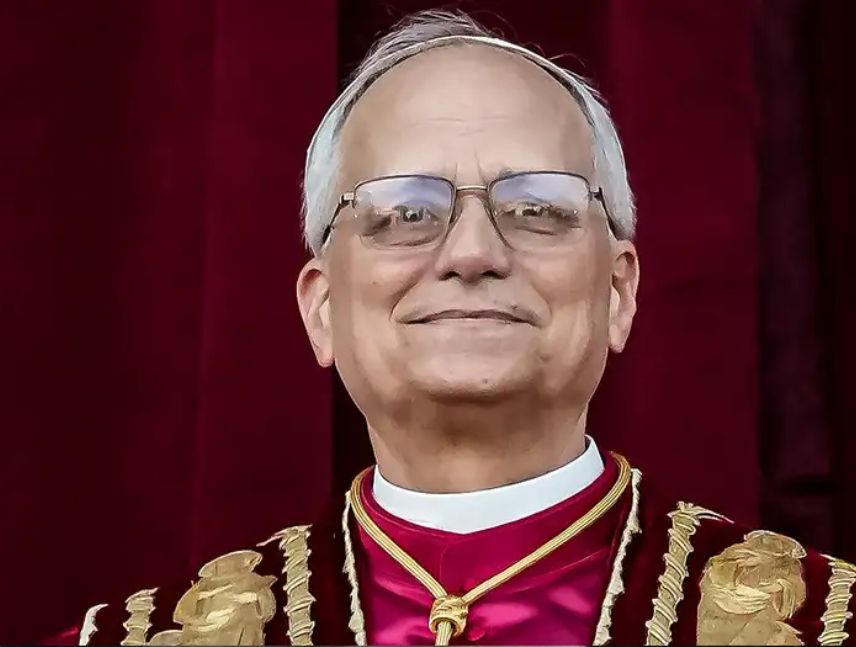 El papa León XIV comienza su viaje a España