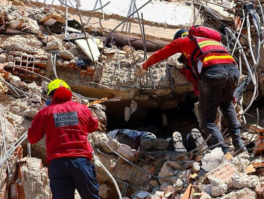 Ecuador envía 14 toneladas de ayuda humanitaria hacia Venezuela