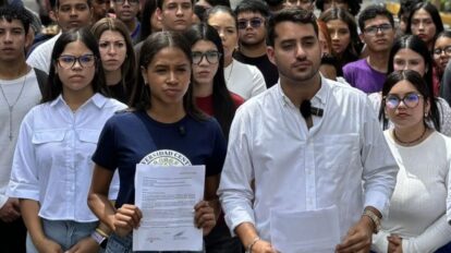 Estudiantes rechazan reprogramación de elecciones en la UCV