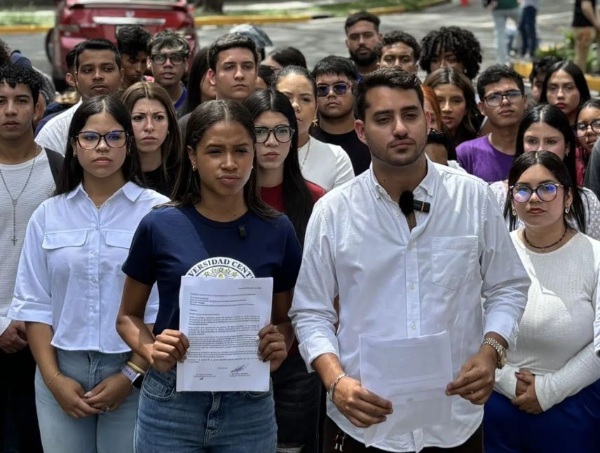 Estudiantes rechazan reprogramación de elecciones en la UCV