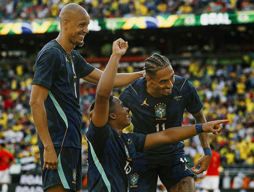 Inglaterra, Argentina y Brasil ganan en amistosos
