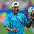 Neymar anunció que será padre por quinta vez