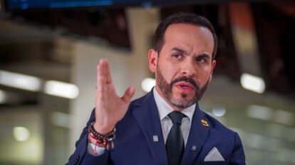 De la Espriella acepta debatir con Cepeda si acepta los resultados