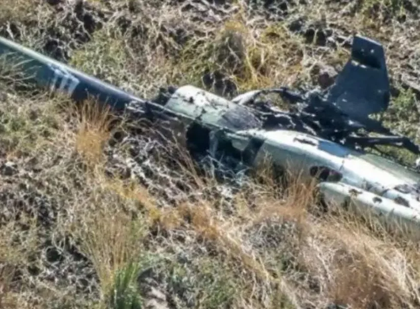 Seis personas fallecen al caer avioneta militar de acción cívica en Bolivia