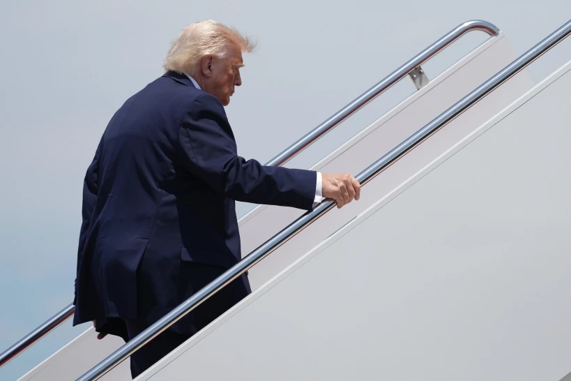Juez federal anula política migratoria de Trump