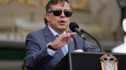 Defensa de Petro denunciará a congresista que pidió suspenderlo
