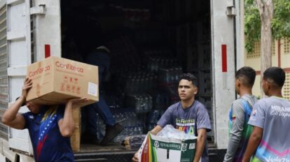 Equipan campamentos transitorios para atender a afectados por terremotos