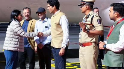 Presidenta (e) arribó a Mumbai para continuar su agenda en India