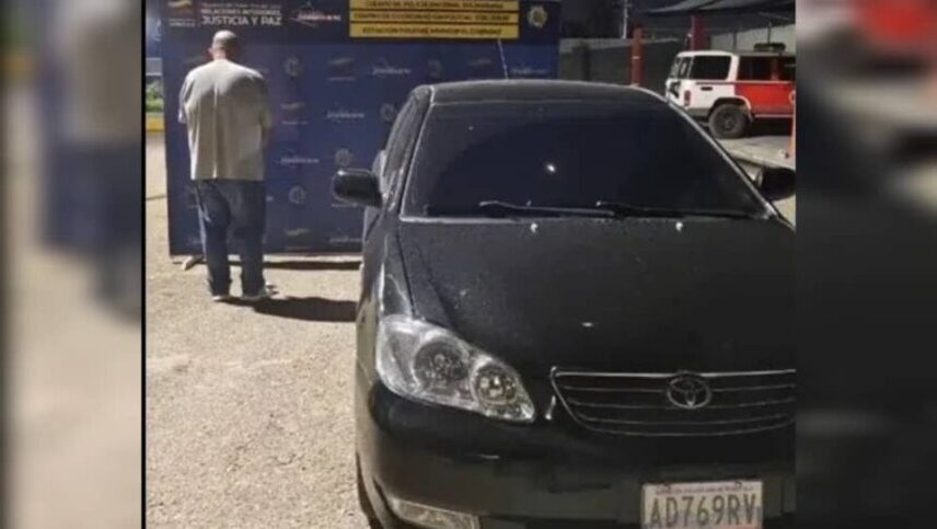 Detienen a hombre que arrastró a su esposa con el vehículo