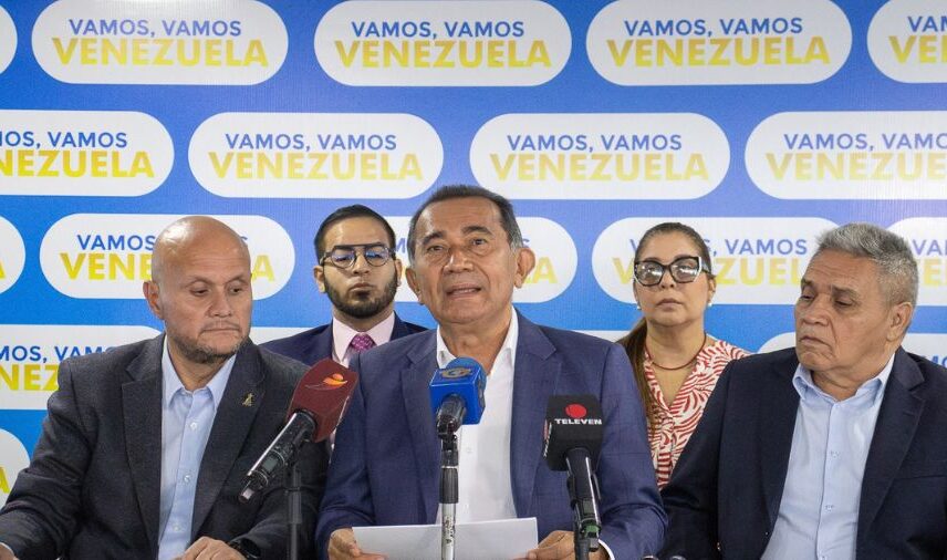 Proponen modelo de gestión mixta e inversión privada para el sector eléctrico