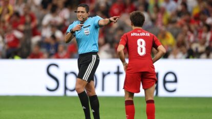 Árbitro venezolano Jesús Valenzuela debutó con solvencia en el Mundial 2026