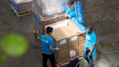 Unicef envía 22 toneladas de suministros vitales tras terremotos en Venezuela