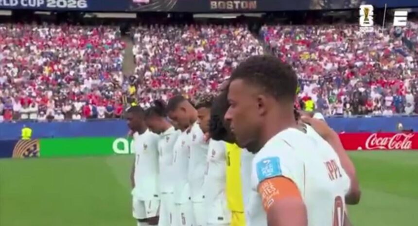Minute of silence before France - Norway for earthquake victims - Primicia Diario