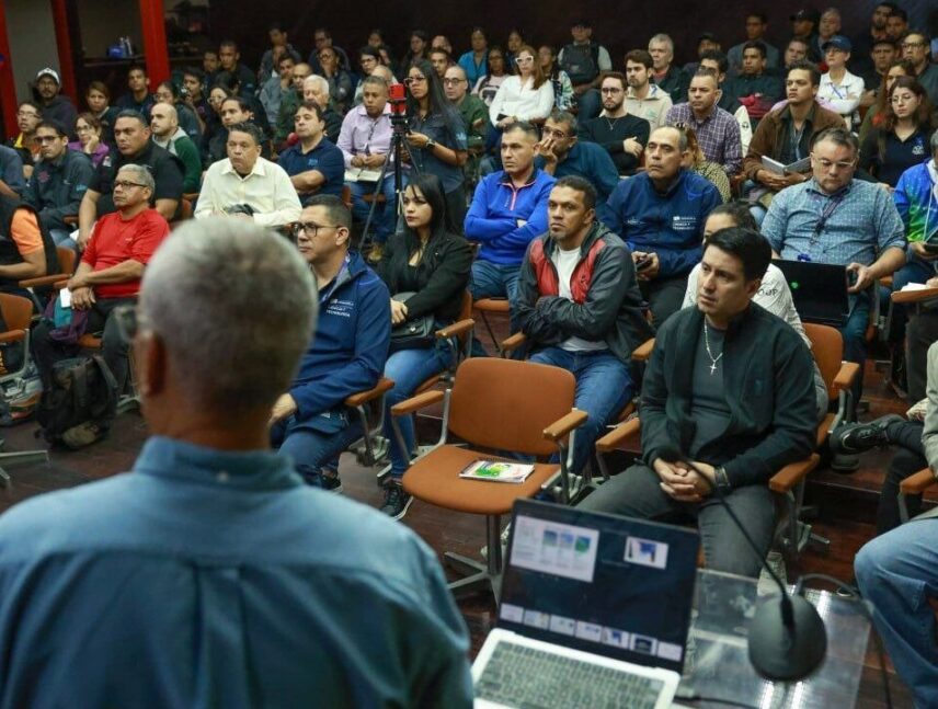 Mincyt certificará a ingenieros para fortalecer brigadas de inspección de infraestructuras