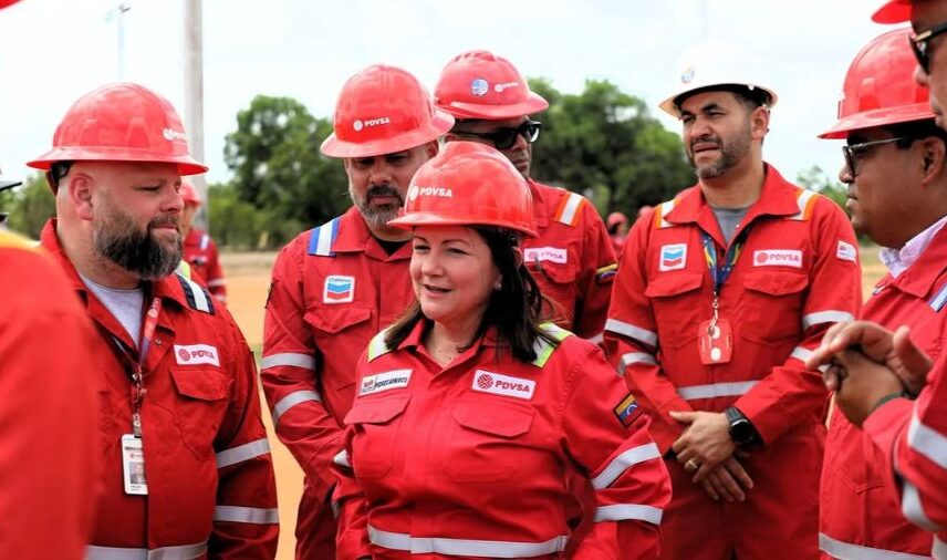 Producción nacional de petróleo alcanzó 1,2 millones de barriles diarios