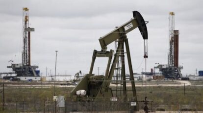 Bloomberg: Venezuela suprimió clásula de rescisión de contratos petroleros por “interés público”