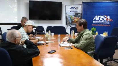 Coordinan distribución de alimentos y acompañamiento a afectados tras sismos