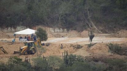 Sepultan en La Guaira cuerpos individualmente codificados