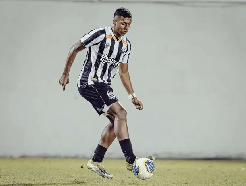 Caracas FC fichó a delantero colombiano