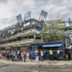 Realizan censo a comercios de la guaira afectados por terremoto