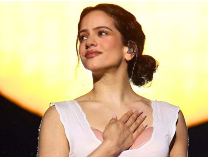 Rosalía dona dinero a Unicef para niños de Venezuela.