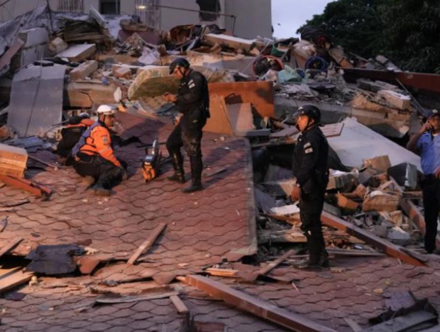 periodistas fallecidos en terremotos