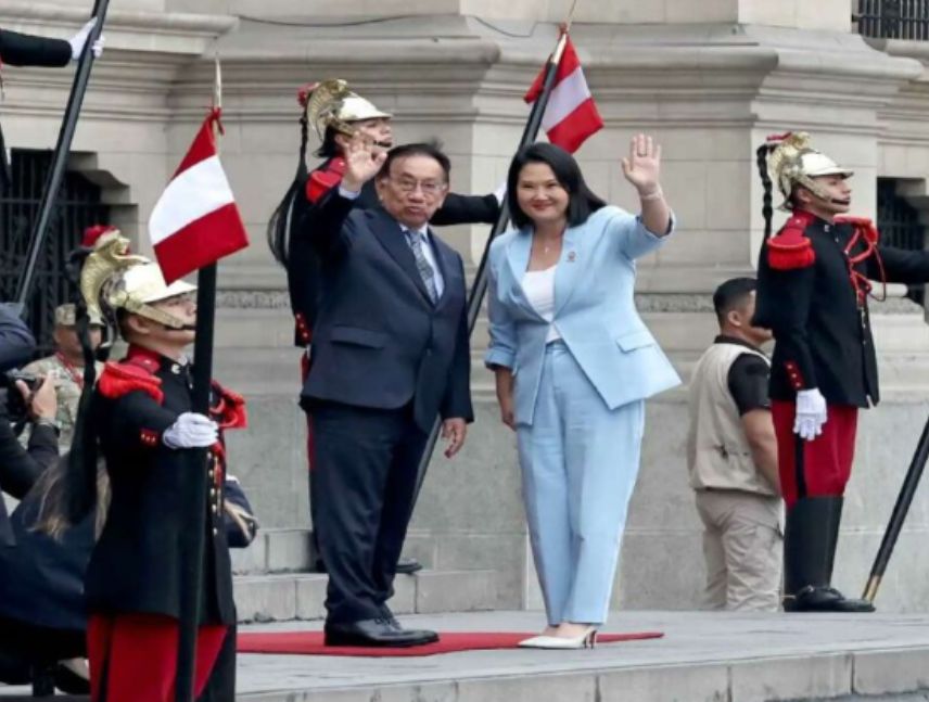 Keiko Fujimori inicia transición