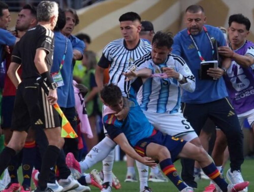 FIFA investigará a la selección Argentina por comportamiento en final.