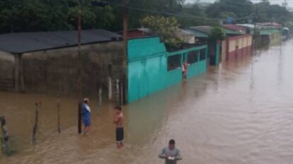 Familias en refugios en Puerto Ayacucho