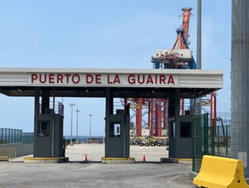 Reactivan paulatinamente puerto de la Guaira