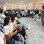 Capacitan personal para vacunación en campamentos transitorios