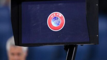UEFA limita revisiones del VAR a casos importantes.