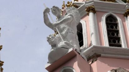 rehabilitación de iglesias tras los terremotos en Venezuela