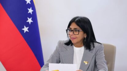 Presidenta encargada anuncia entrega de créditos de viviendas a afectados de La Guaira