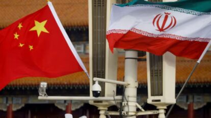 Irán compra misiles antiaéreos a China