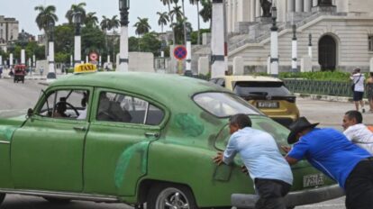 Cuba abre gasolineras, farmacias y otros rubros al sector privado