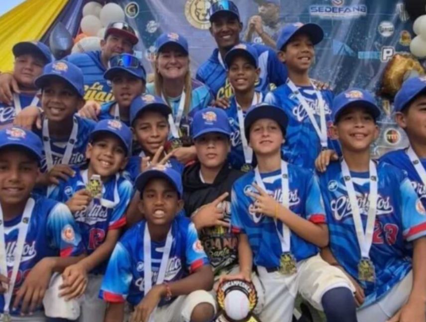 Organización Criollitos ofrece ayuda a niños rescatados en La Guaira.