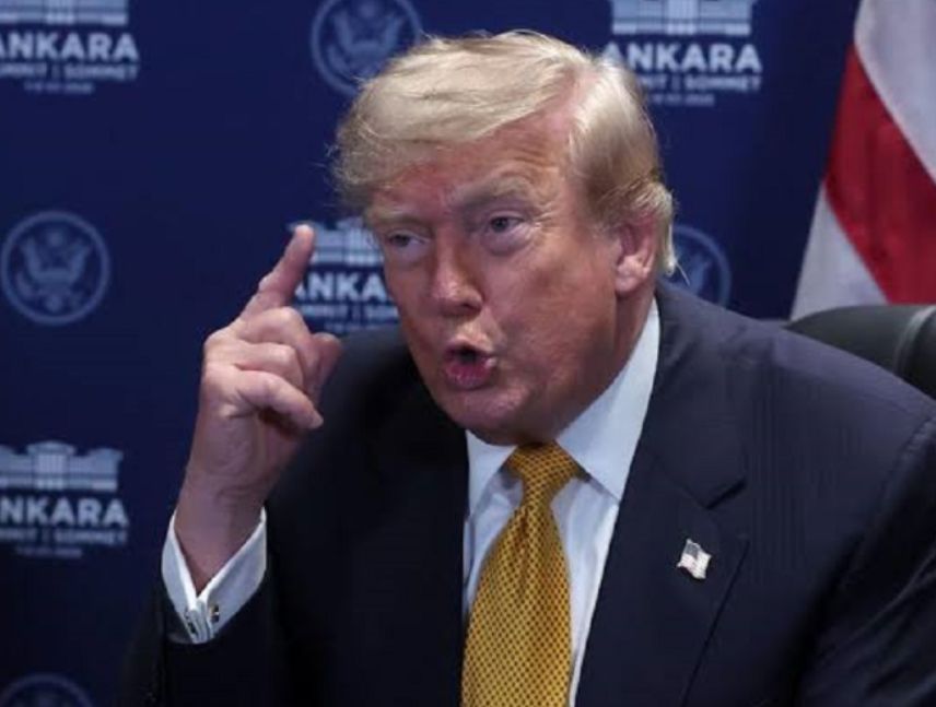 Donald Trumo rompe relaciones con España