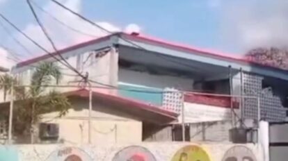 Se derrumbó escuela en Carayaca
