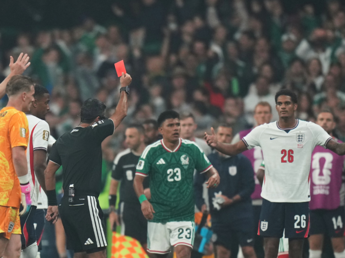 Inglaterra ya conoce el tiempo de suspensión de Jarell Quansah