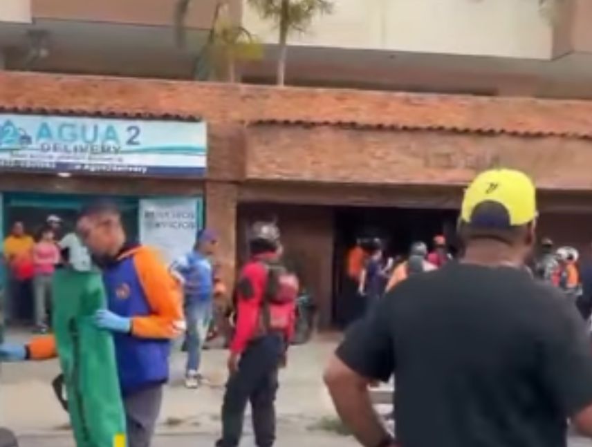 se cae ascensor en maracay