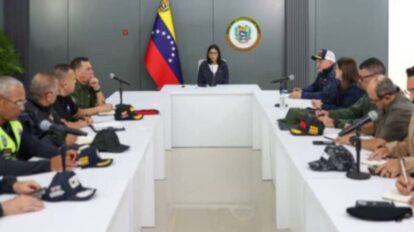 Delcy Rodríguez sostuvo reunión con organismos de seguridad
