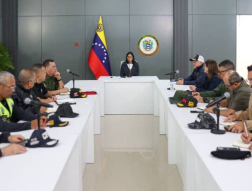 Delcy Rodríguez sostuvo reunión con organismos de seguridad